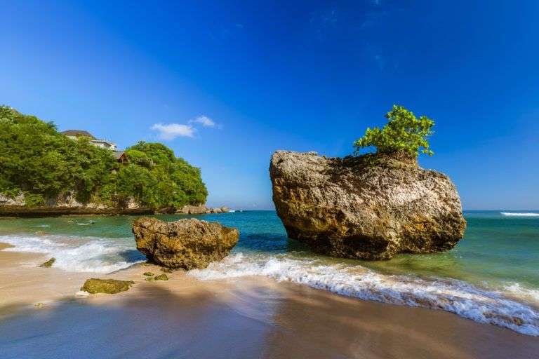 Gak Hanya Kuta Pantai Di Bali Ini Cocok Jadi Destinasi Liburanmu