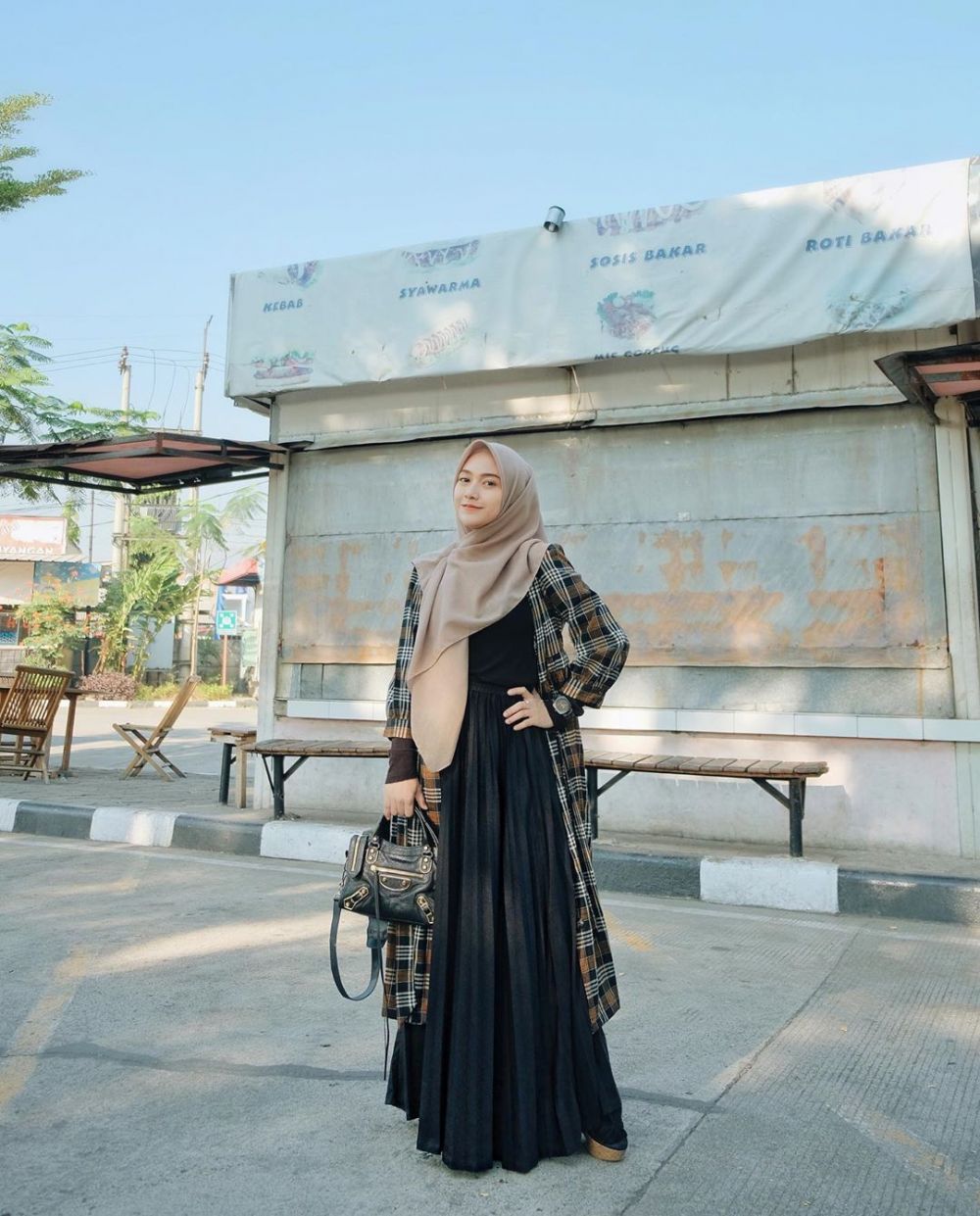 Ide Mix Match Hijab Plaid Outer Ala Fashion Influencer Modis