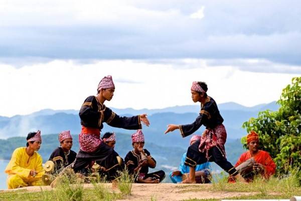 Mengenal Kesenian Bela Diri Tradisional Yang Ada Di Indonesia