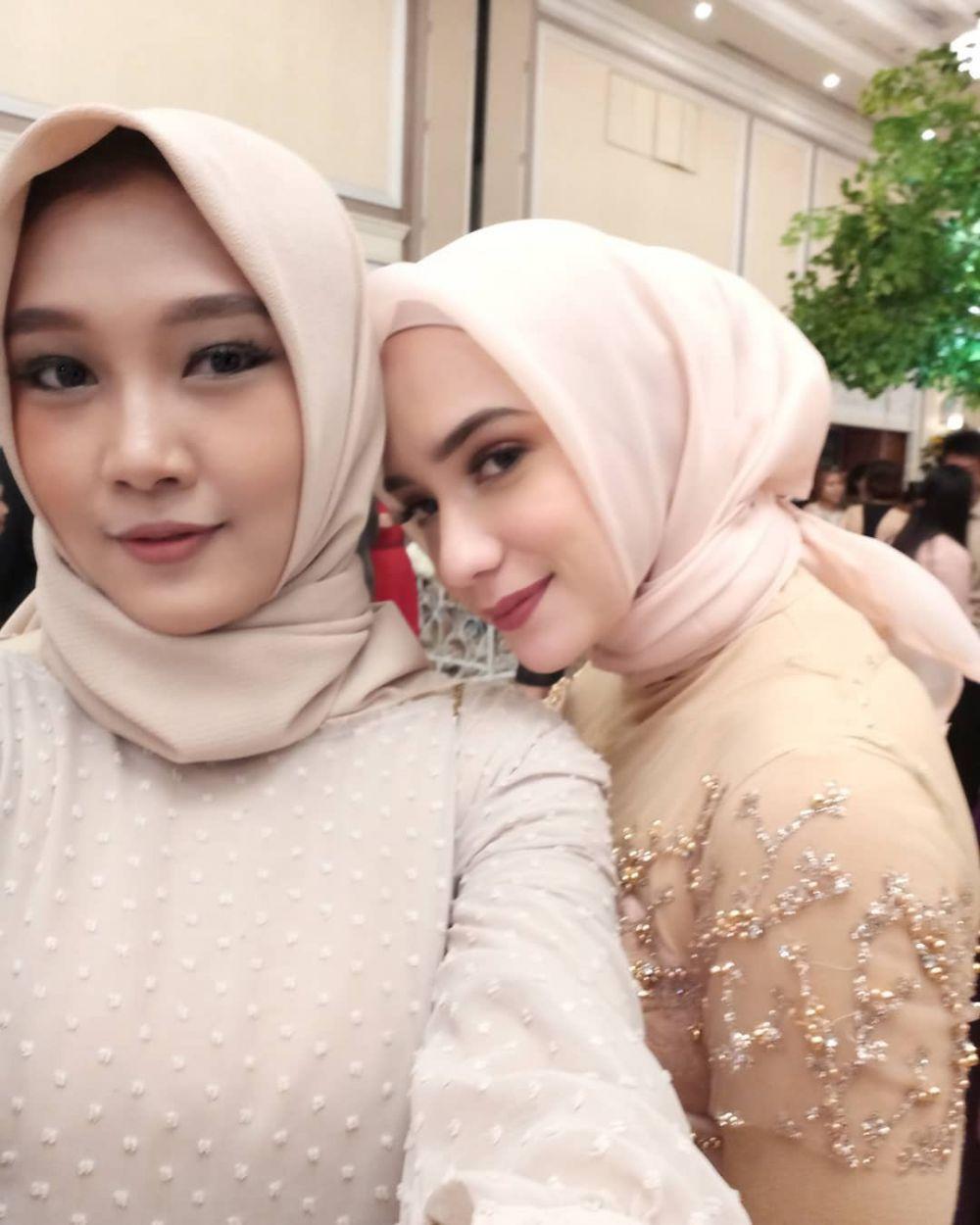 Akur Banget 10 Potret Putri Anne Bareng Kakak Arya Saloka