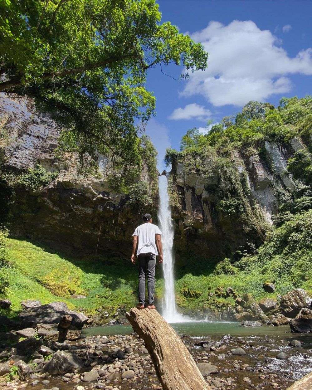 Air Terjun Tersembunyi Di Lampung