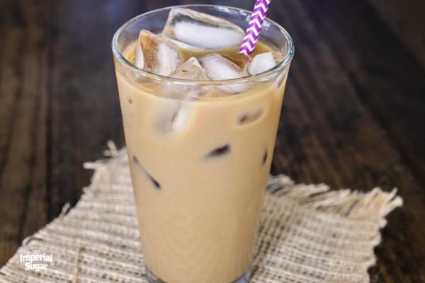 Resep Es Vanilla Latte Yang Segar Menu Andalan Kafe