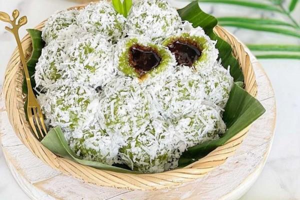 Resep Klepon Pandan Isi Gula Merah Yang Kenyal Dan Lumer