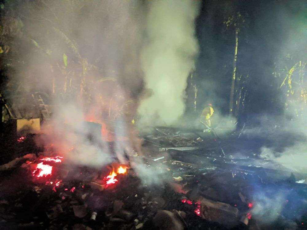 Lupa Matikan Puntung Rokok Dua Rumah Di Bojonegoro Ludea