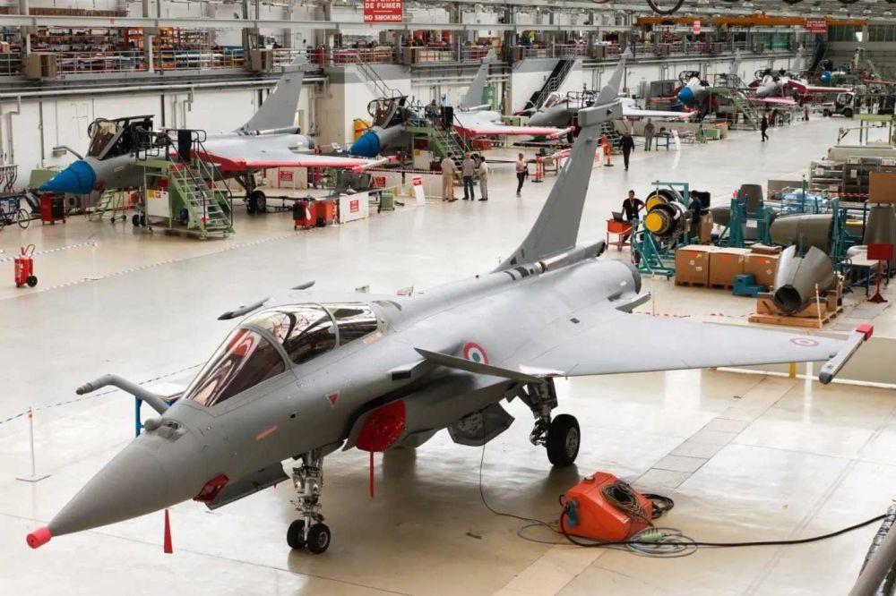 Semua Yang Perlu Kamu Ketahui Soal Jet Tempur Rafale Prancis