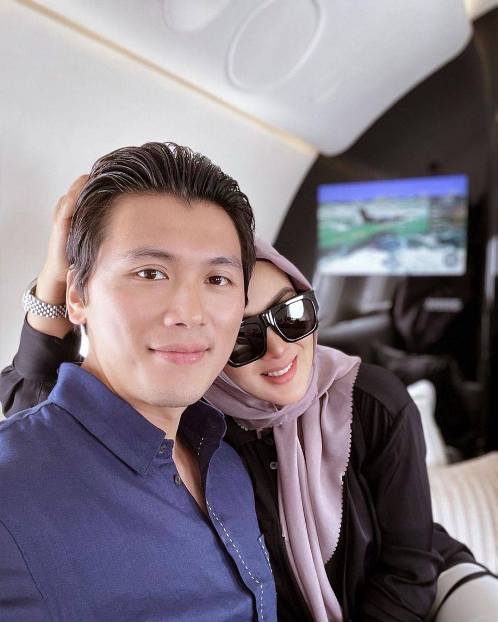 Potret Kece Syahrini Dan Suami Traveling Bareng