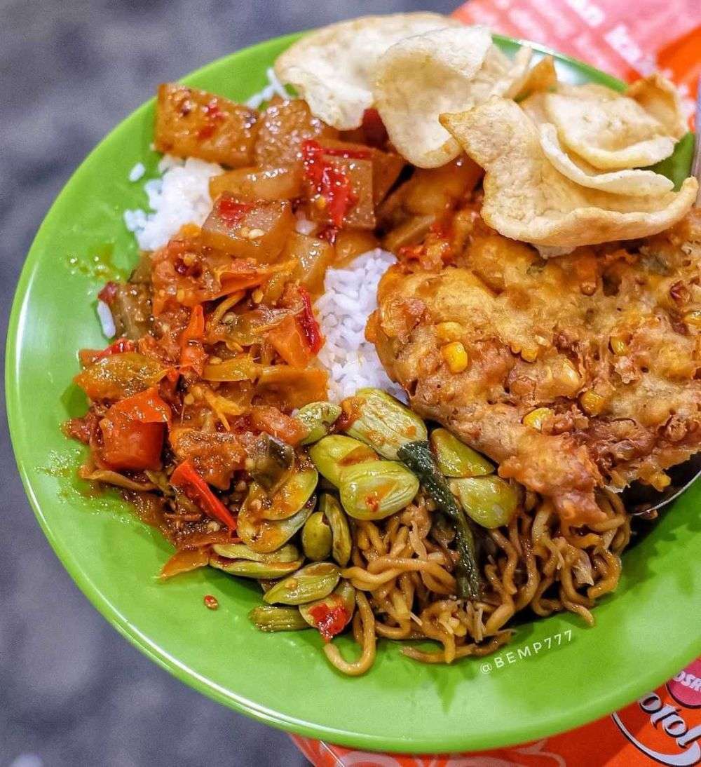 Nasi Uduk Terenak Di Jakarta Lauknya Lengkap Bikin Kalap