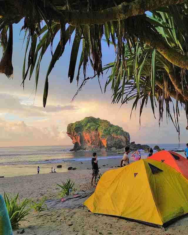 Pantai Di Jogja Ini Pun Cocok Untuk Camping