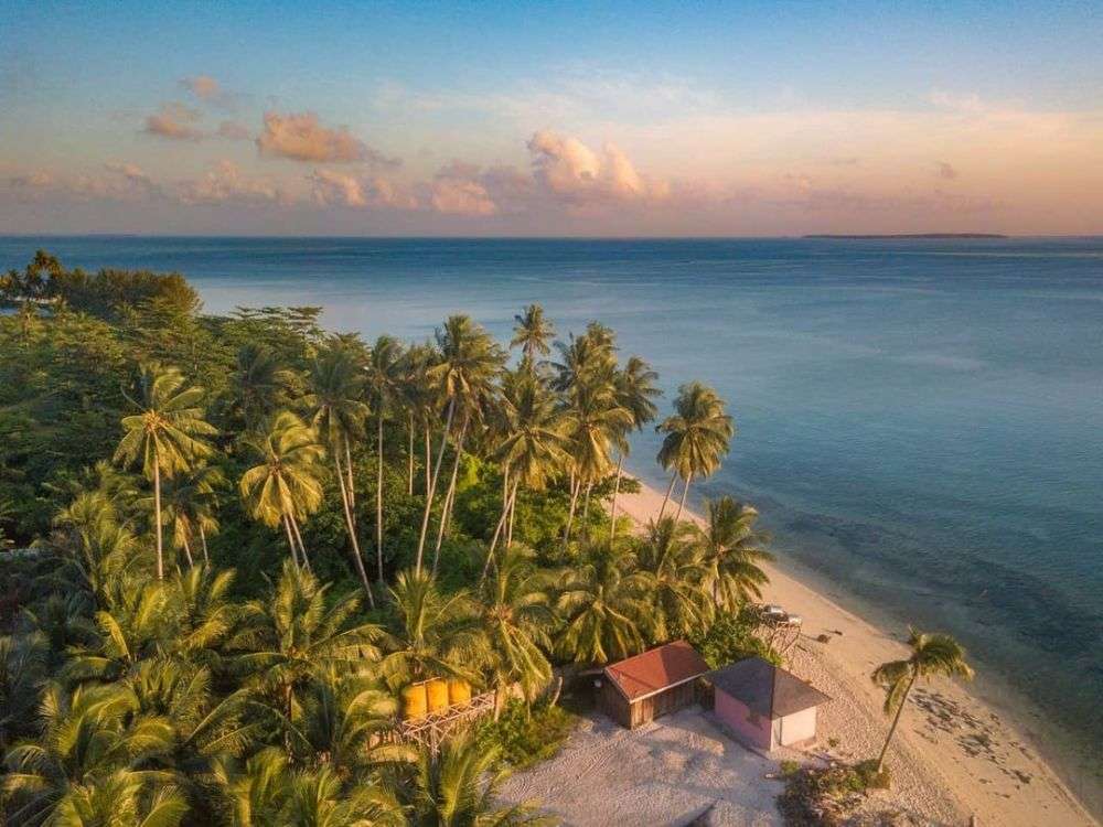 Pulau Di Indonesia Dengan Keindahan Bawah Laut Memukau