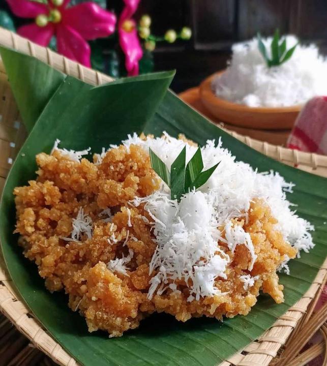 7 Kue Tradisional Khas Jawa Yang Disajikan Dengan Tampah