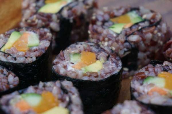 Resep Red Rice Kimbap Menu Khas Korea Yang Mengenyangkan