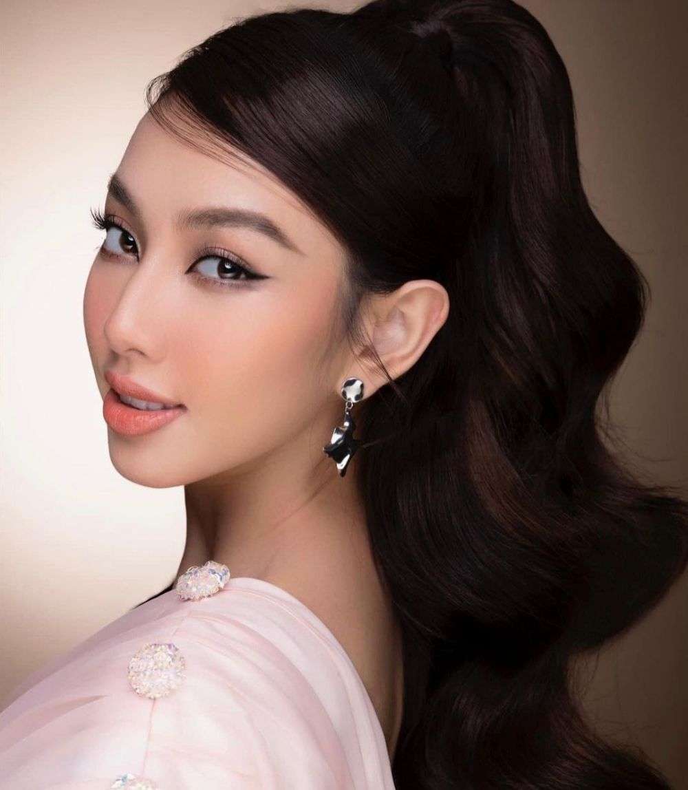 9 Potret Nguyễn Thúc Thùy Tiên Miss Grand International 2021