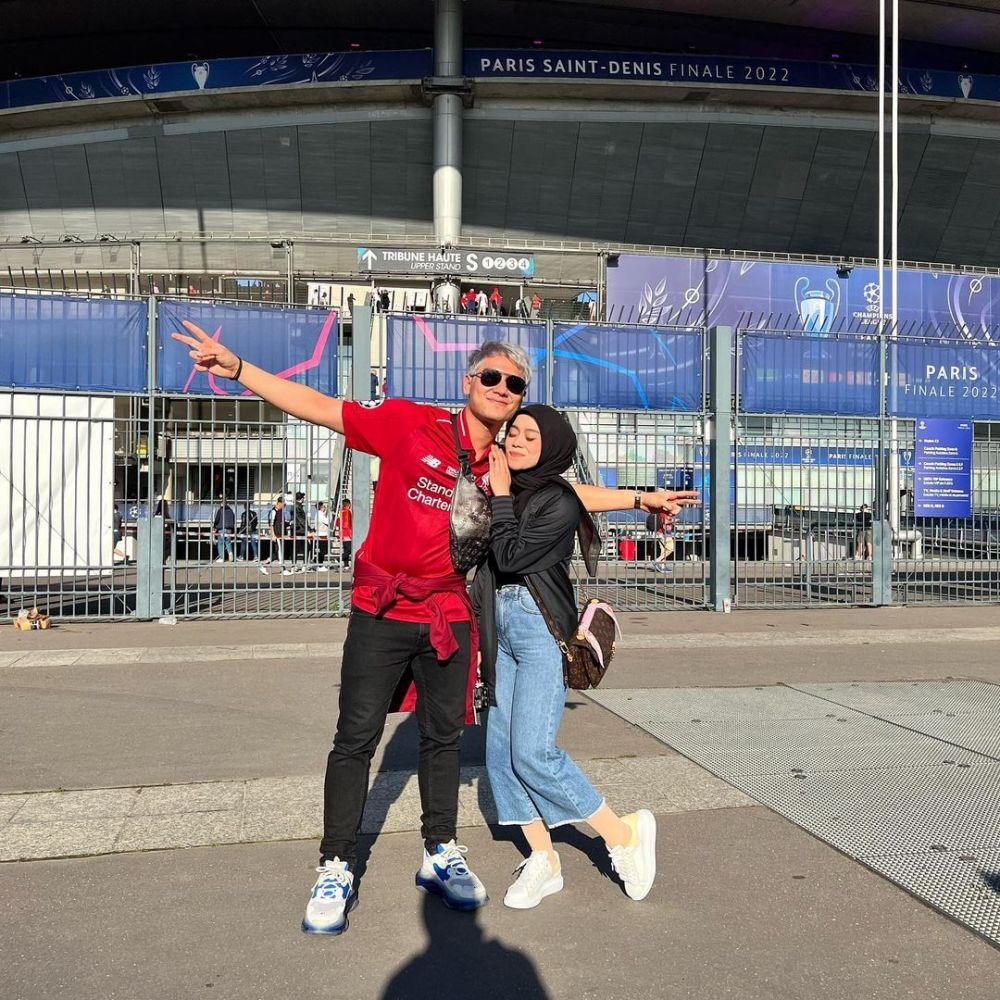 Potret Rizky Billar Dan Lesti Nonton Final Ucl Di Prancis