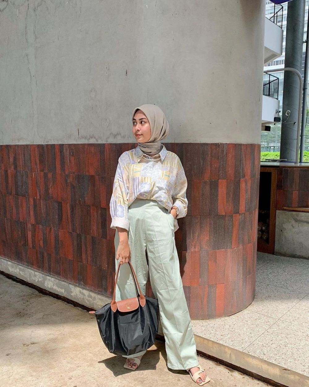 Inspirasi Ootd Padu Padan Kemeja Ala Dianty Annisa