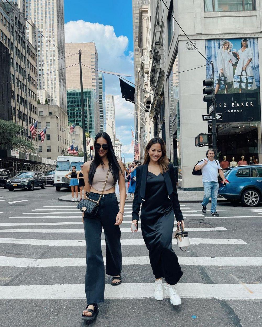 Pevita Pearce Dan Anya Geraldine Liburan Bareng Di New York