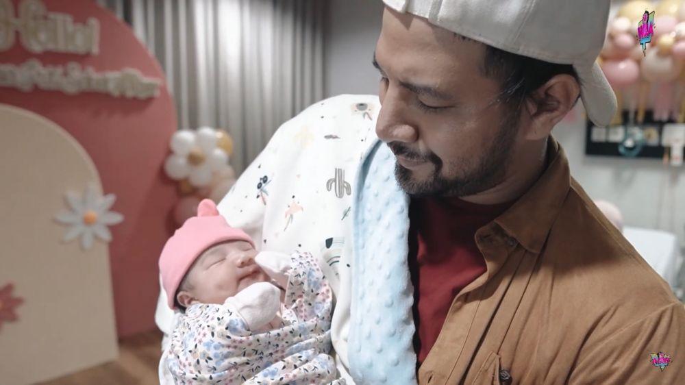 Reaksi Air Rumi Pertama Kali Bertemu Baby Puti