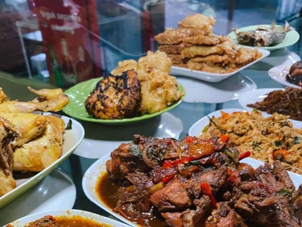 5 Rekomendasi Tempat Makan Halal Di Kuta Bali Ramah Muslim