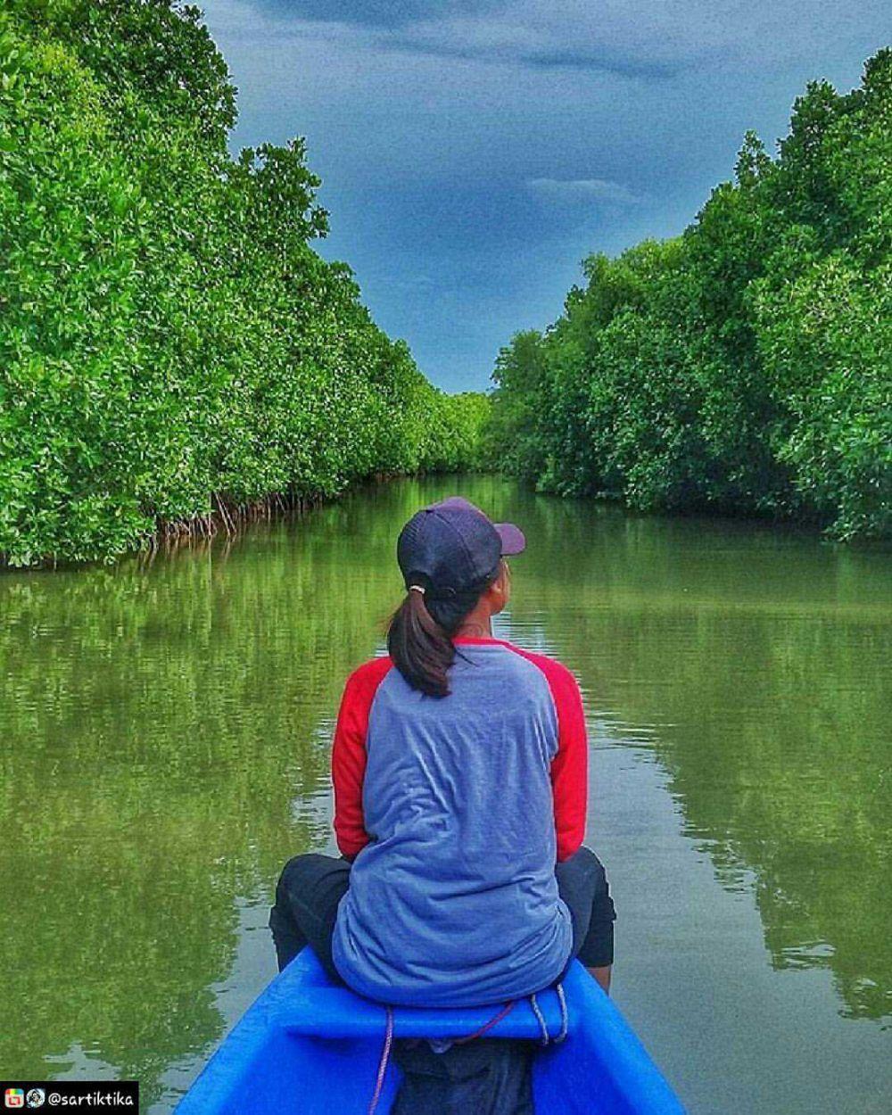 5 Keindahan Alam Pulau Cemara Brebes Spot Asik Untuk Healin