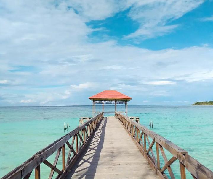 10 Pantai Cantik Di Maluku Keindahannya Bikin Terkesima