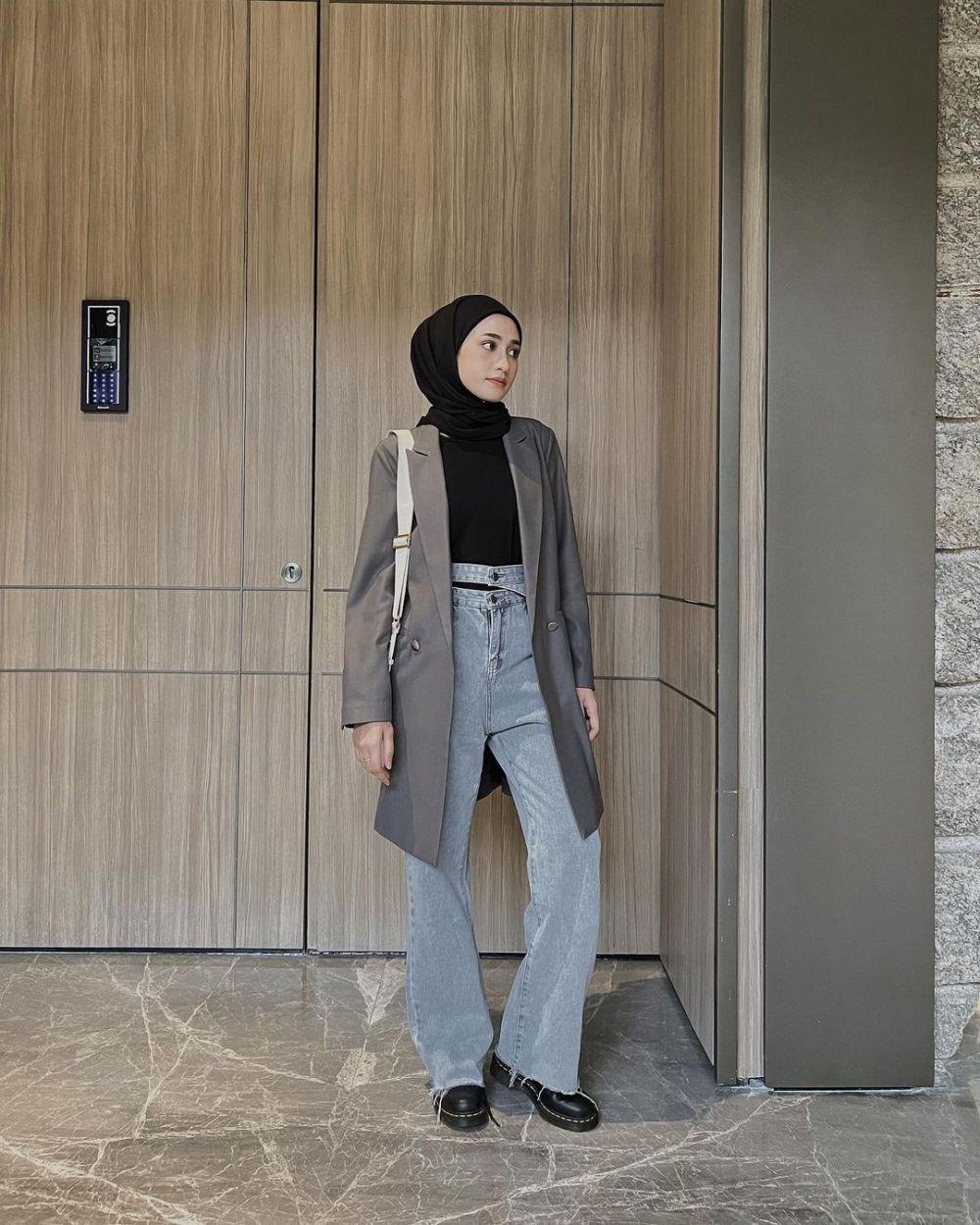 OOTD Hijab Ke Kantor Dengan Blazer