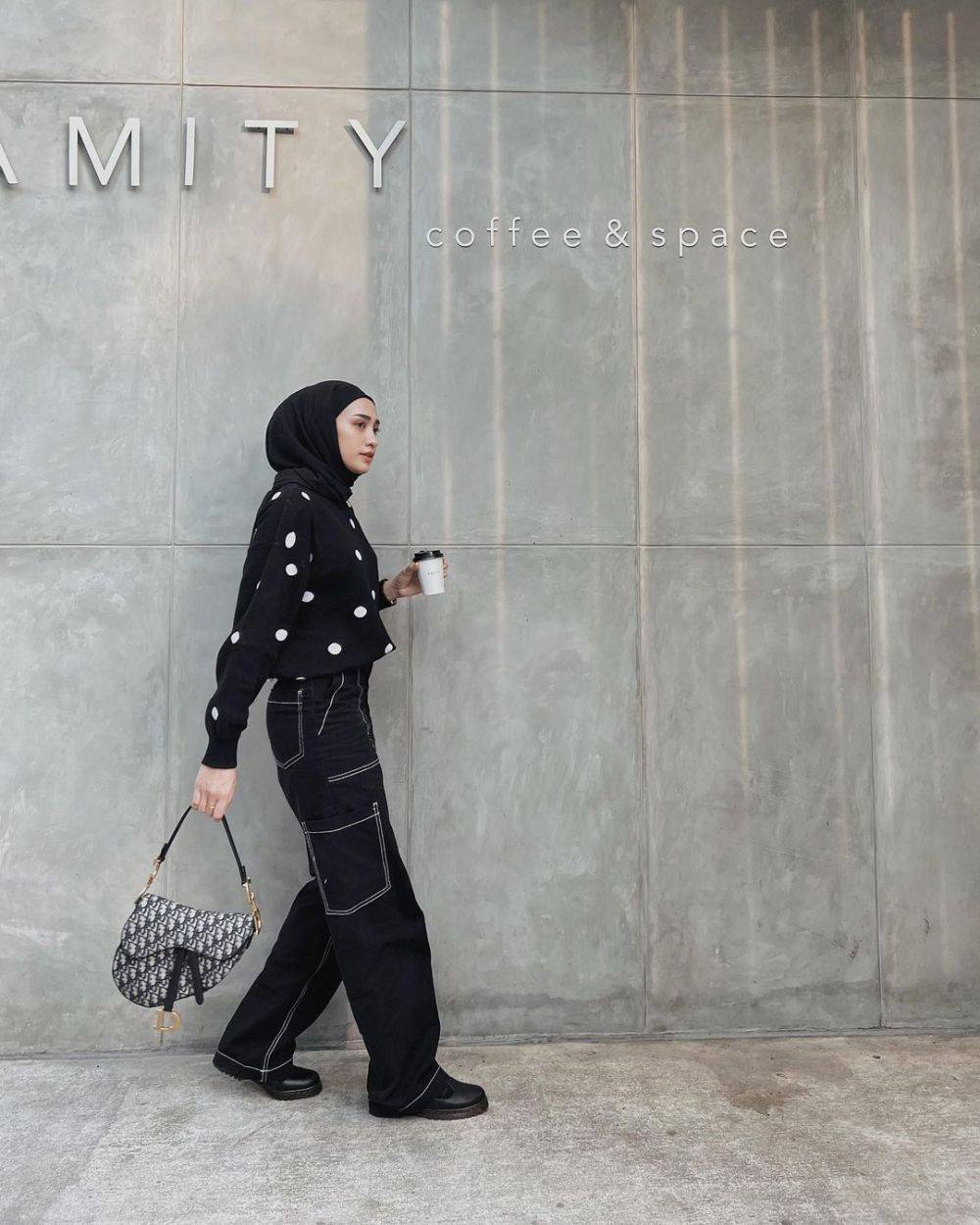 Ootd Street Style Ala Helmi Nursifah Edgy Dan Classy