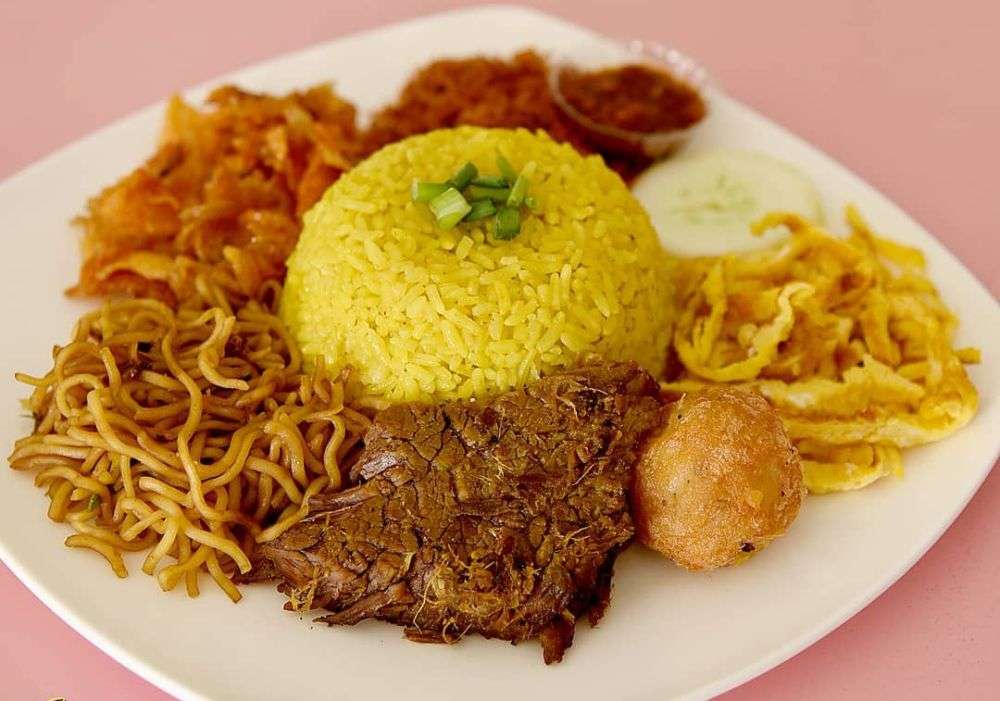 Tempat Makan Nasi Kuning Favorit Di Surabaya