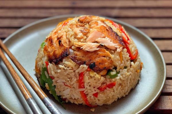 Resep Nasi Goreng Salmon Thailand Rasanya Jadi Lebih Gurih