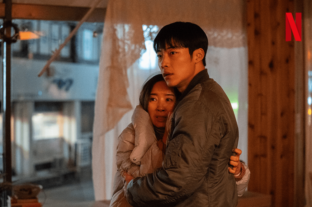 Still Cut Drama Korea Bloodhounds Tayang Juni