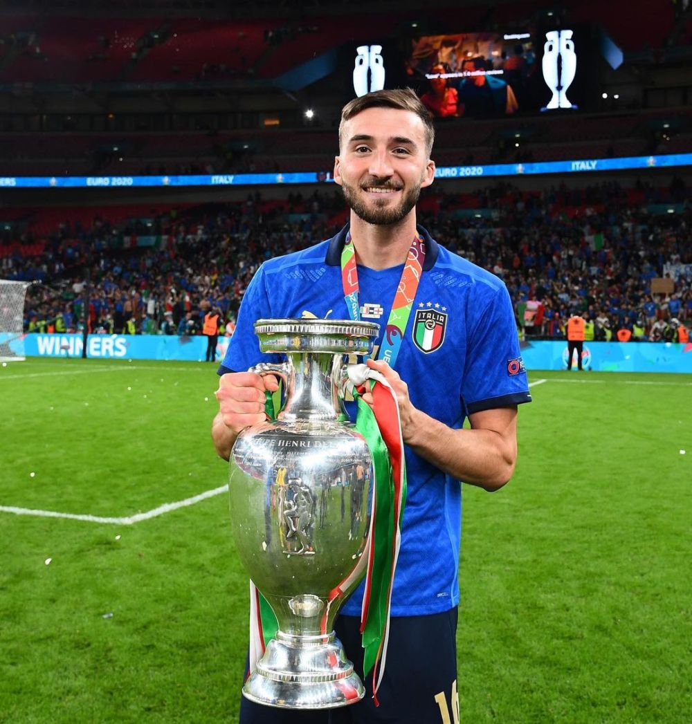 Bryan Cristante Gelandang Andalan Jose Mourinho Di As Roma