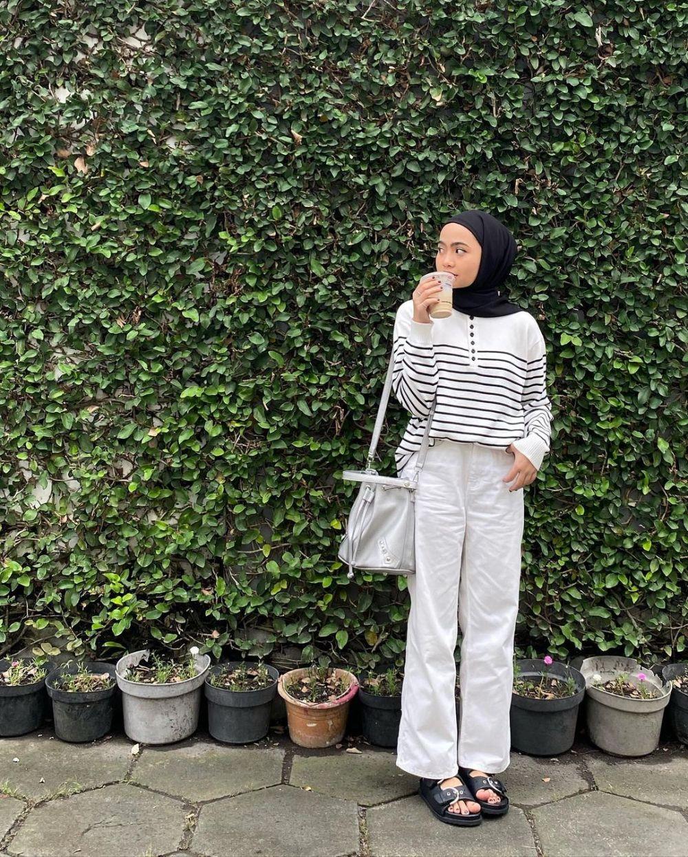 Inspirasi Outfit Hijab Ke Kampus Ala Maryam Nurul Edgy Abis