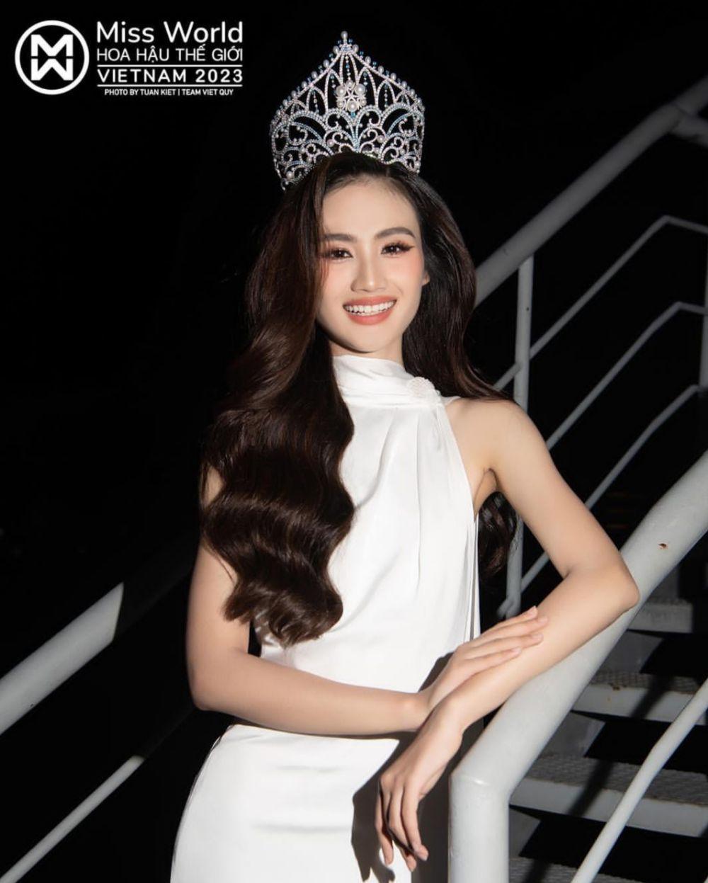 9 Potret Huynh Tran Y Nhi Miss World Vietnam 2023