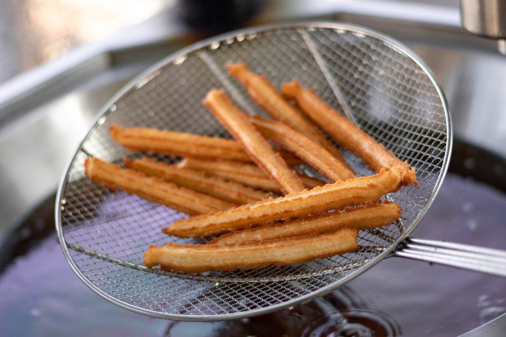 Tips Membuat Churros Agar Renyah Tahan Lama