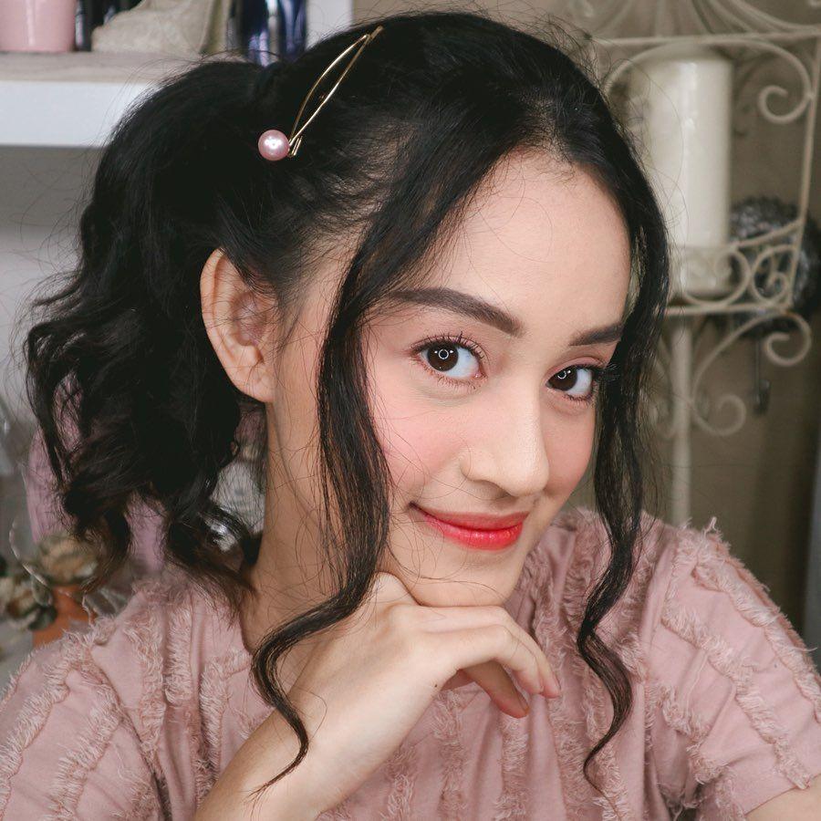 Inspirasi Natural Makeup Look Ala Nadya Aqilla