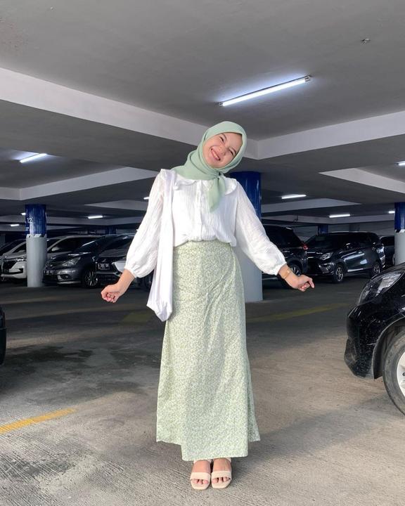 Inspirasi Ootd Hijab Nuansa Hijau Ala Siska Amera Stylish