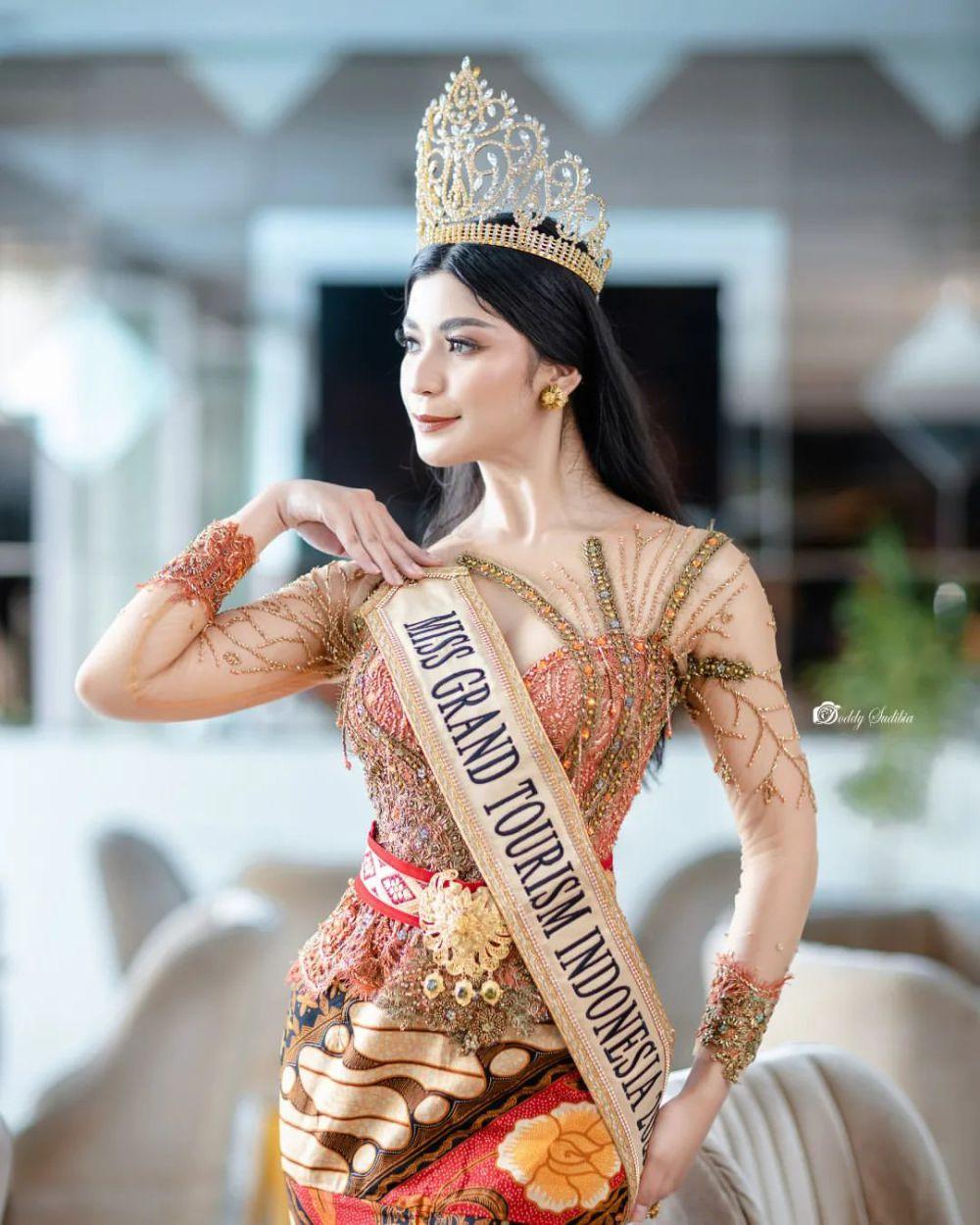 Potret Celia Ivanca Wakil Indonesia Di Ajang The Miss Globe