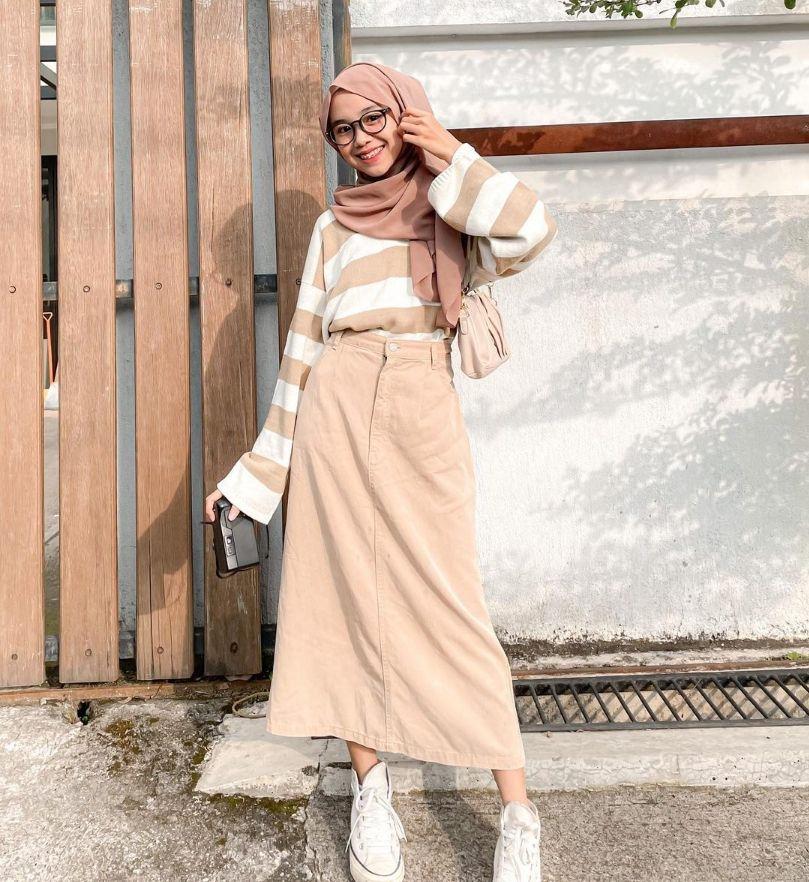 8 Inspirasi Outfit Hijab Bernuansa Earth Tone Ulya Salsabila