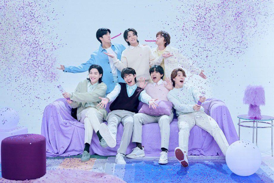 7 Member BTS Resmi Perpanjang Kontrak Siap Comeback Di 2025