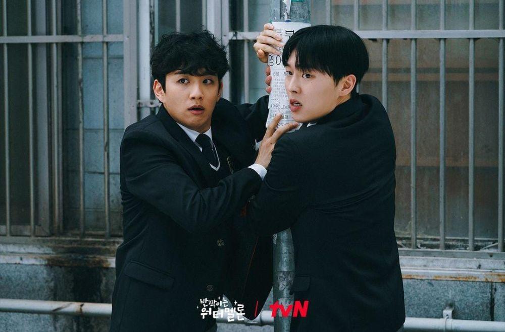 9 Duo Cowok Yang Tampilkan Bromance Di Drakor Oktober 2023