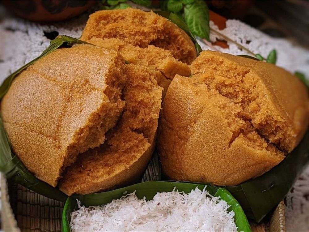 Resep Kue Apem Gula Merah Mekar Cuma Pakai Takaran Sendok