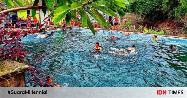 Info Umbul Brintik Klaten Sensasi Berenang Sembari Terapi