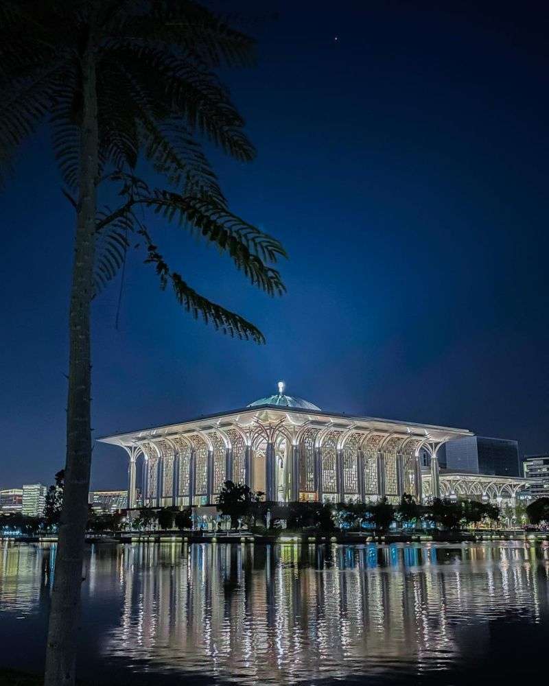 Masjid Termegah Di Malaysia Cocok Buat Wisata Religi