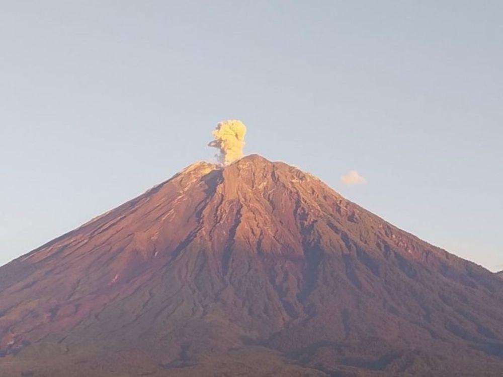 Gunung Berapi Indonesia Yang Erupsi Sepanjang April