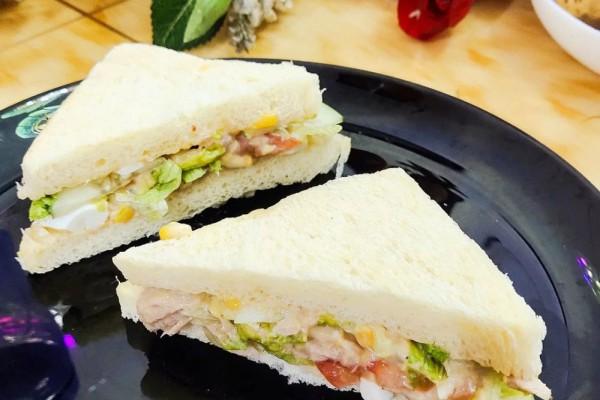 Resep Tuna Mayo Sandwich Untuk Bekal Sarapan Yummy