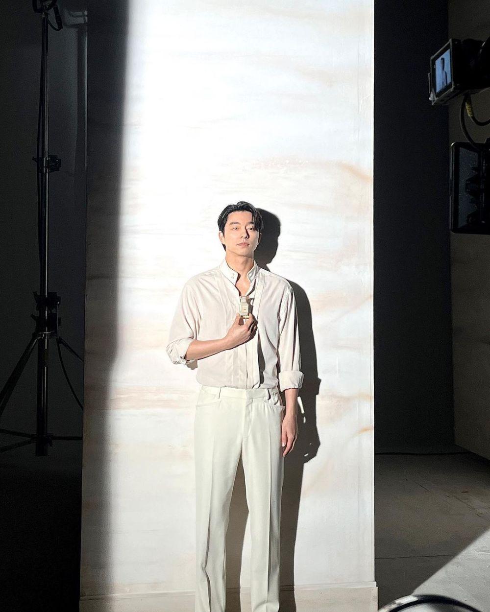 Inspirasi Outfit Semi Formal Ala Gong Yoo Look Stunning