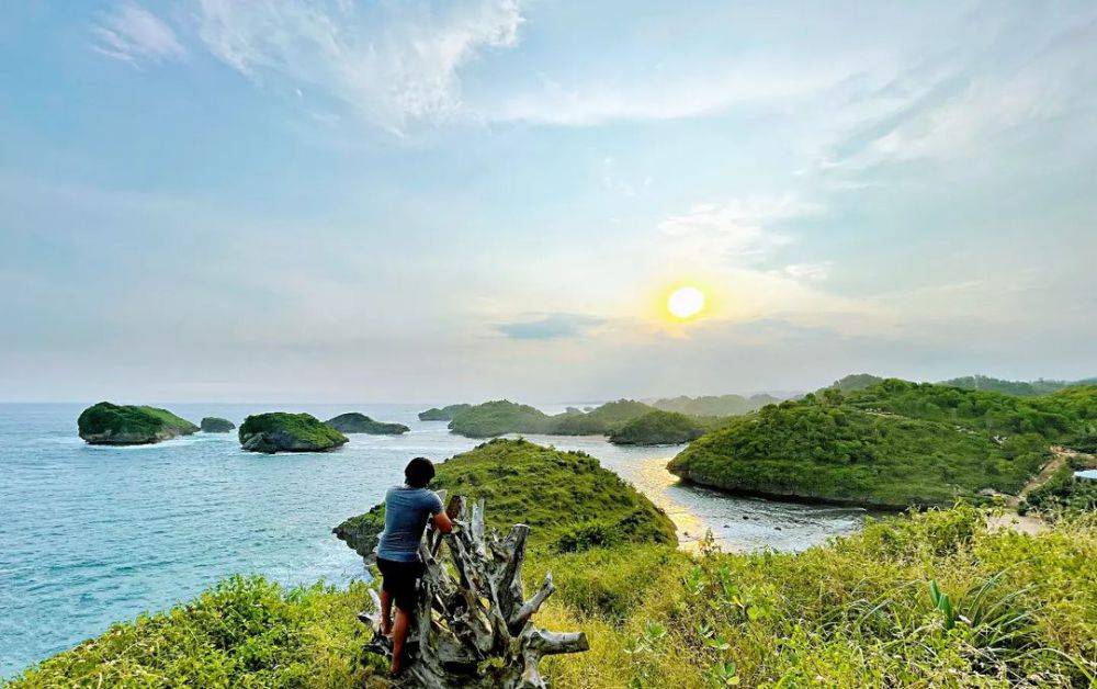 Pantai Kasap Pacitan Lokasi Rute Harga Dan Tips Wisata