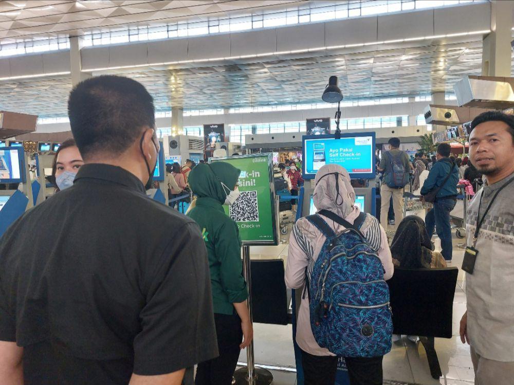 Sistem Check In Maskapai Di Bandara Soetta Sudah Normal