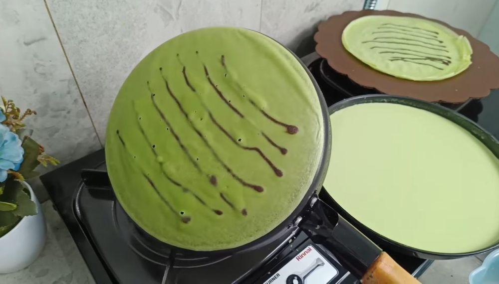 Resep Dadar Gulung Isi Vla Cokelat