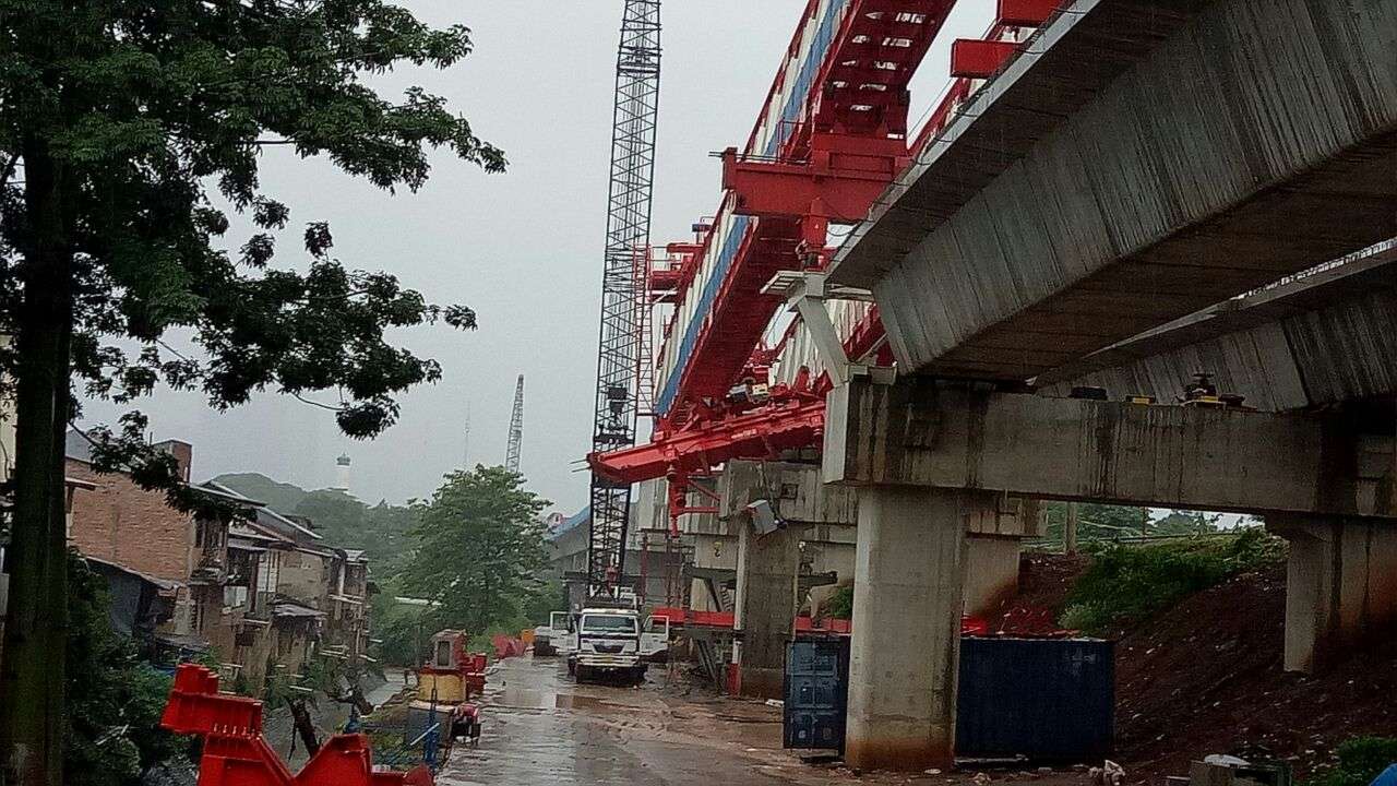 BREAKING Ini Dugaan Penyebab Crane Ambruk Di Proyek DDT Matraman