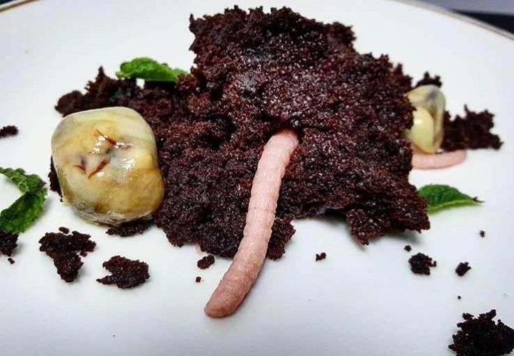 Benda Nyeleneh Ini Ternyata Kue Lho Kebayang Gak Gimana Rasanya