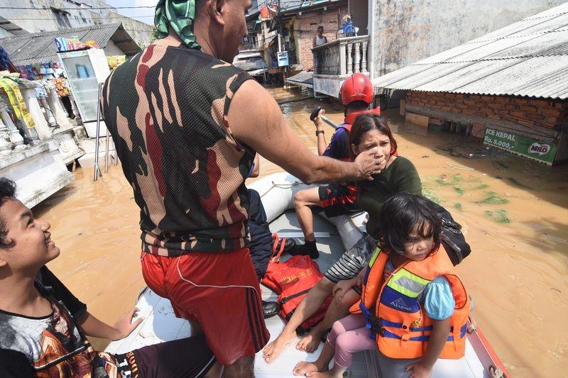 Bpbd Dki Titik Banjir Masih Genangi Jakarta